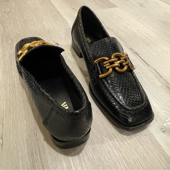 Zara Leather Black and Gold Animal Print Snakeskin Print Loafers - Picture 2 of 13